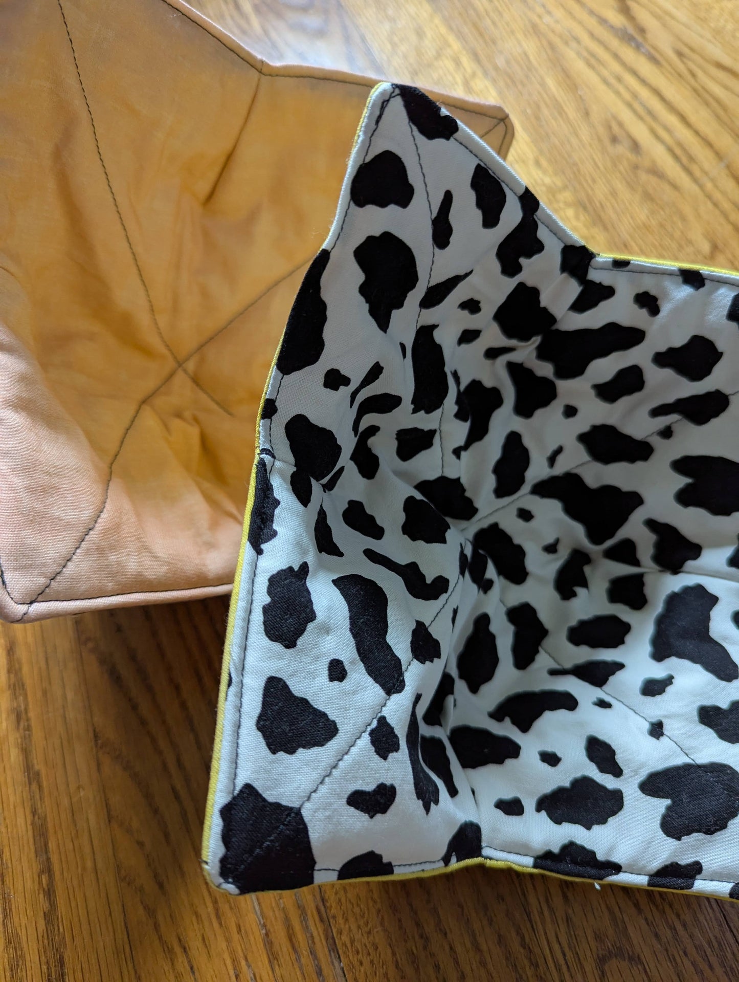 Animal Print Bowl Cozy