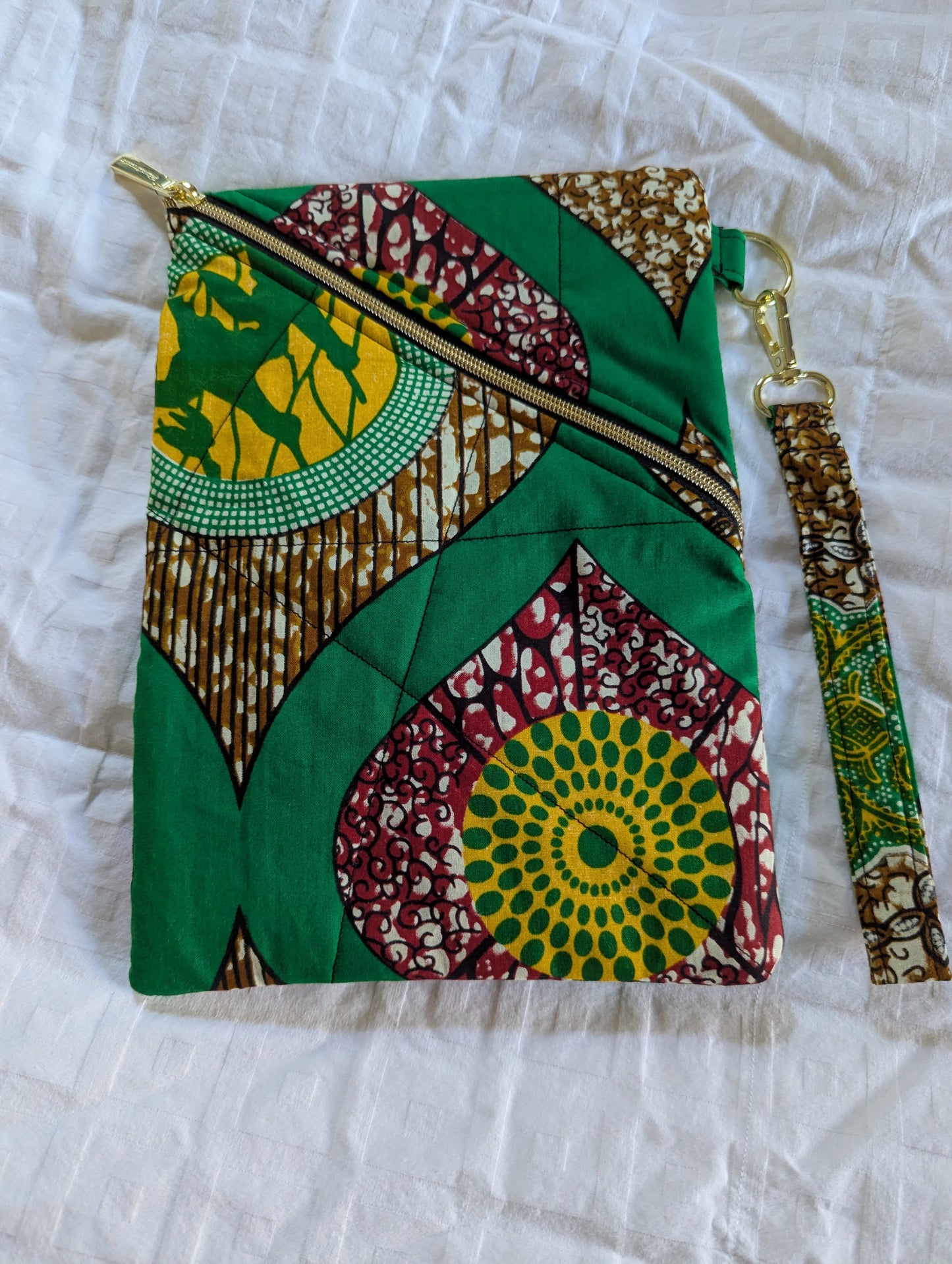 Left Slant Zipper Bag (Green Print)